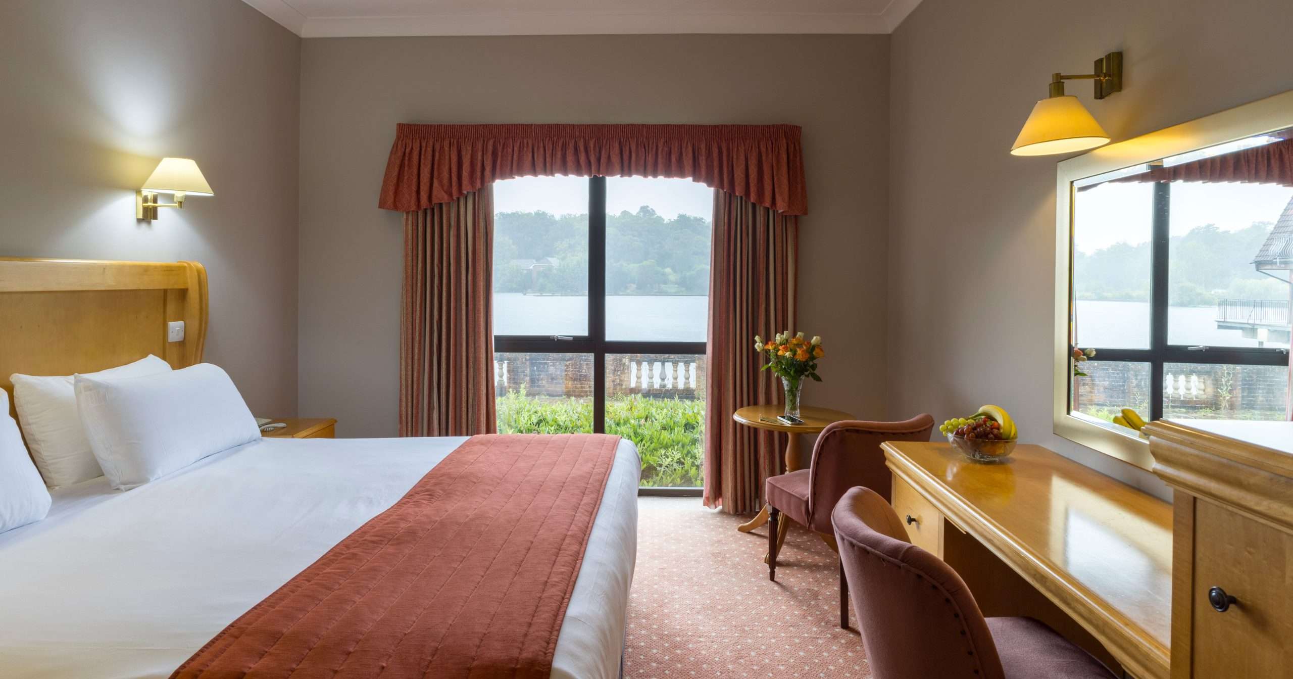 Superior Lakeview King Room